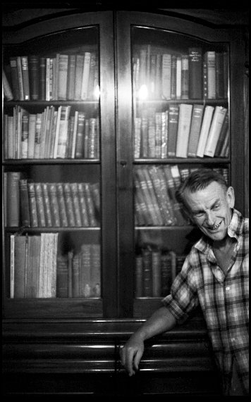 Adelaide poet Ian Mudie (1911-1976) at home - 1963